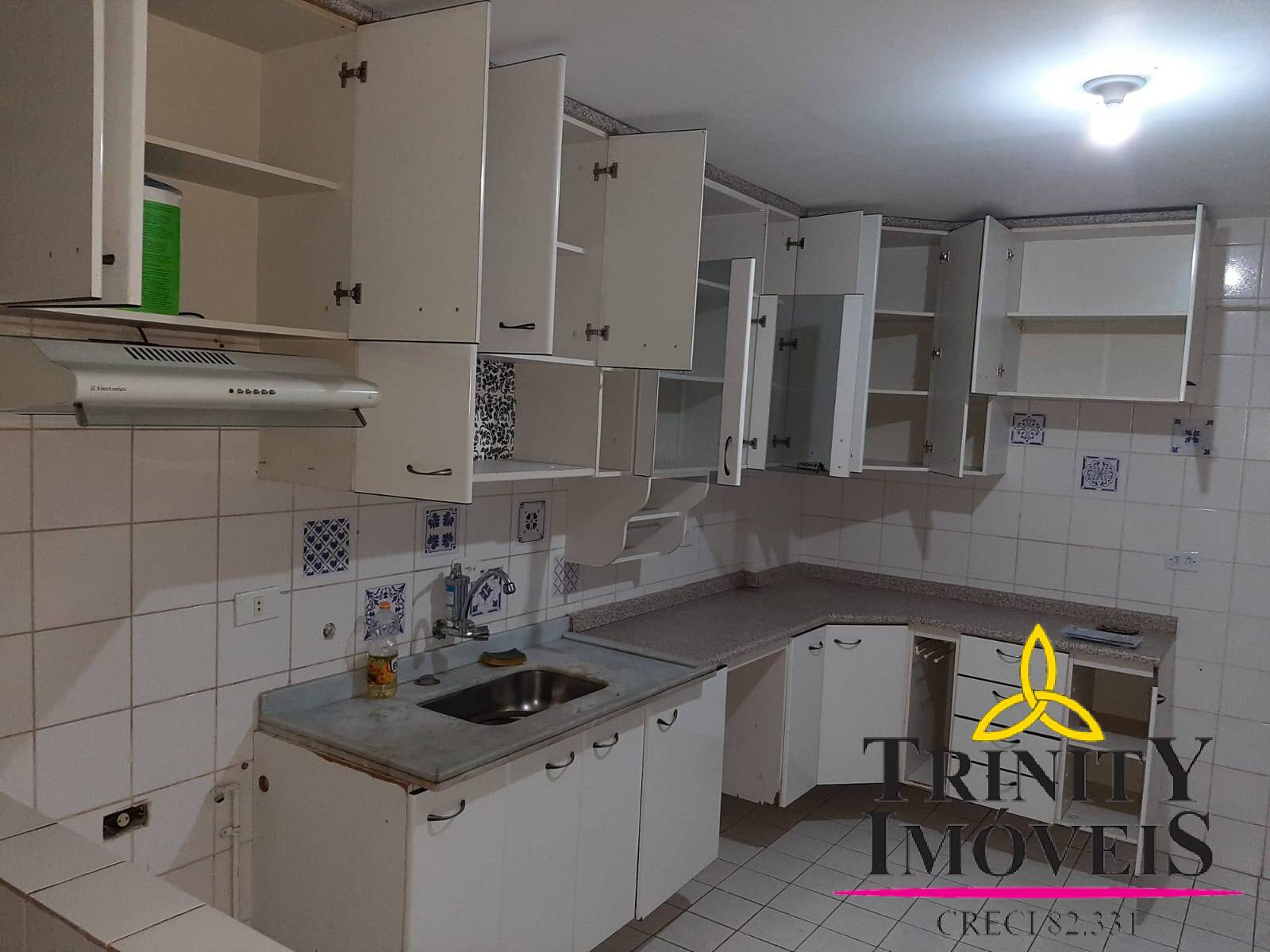 Apartamento à venda com 2 quartos, 60m² - Foto 7