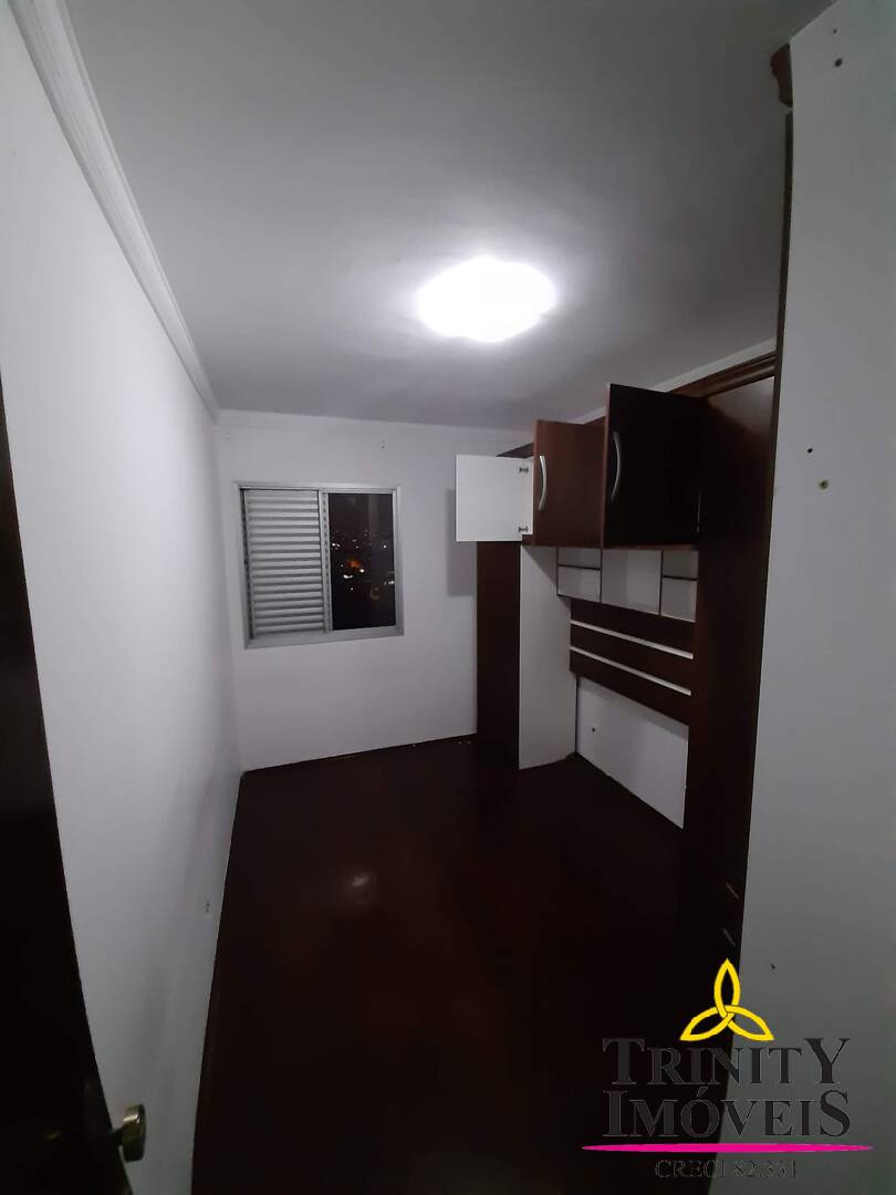 Apartamento à venda com 2 quartos, 60m² - Foto 11