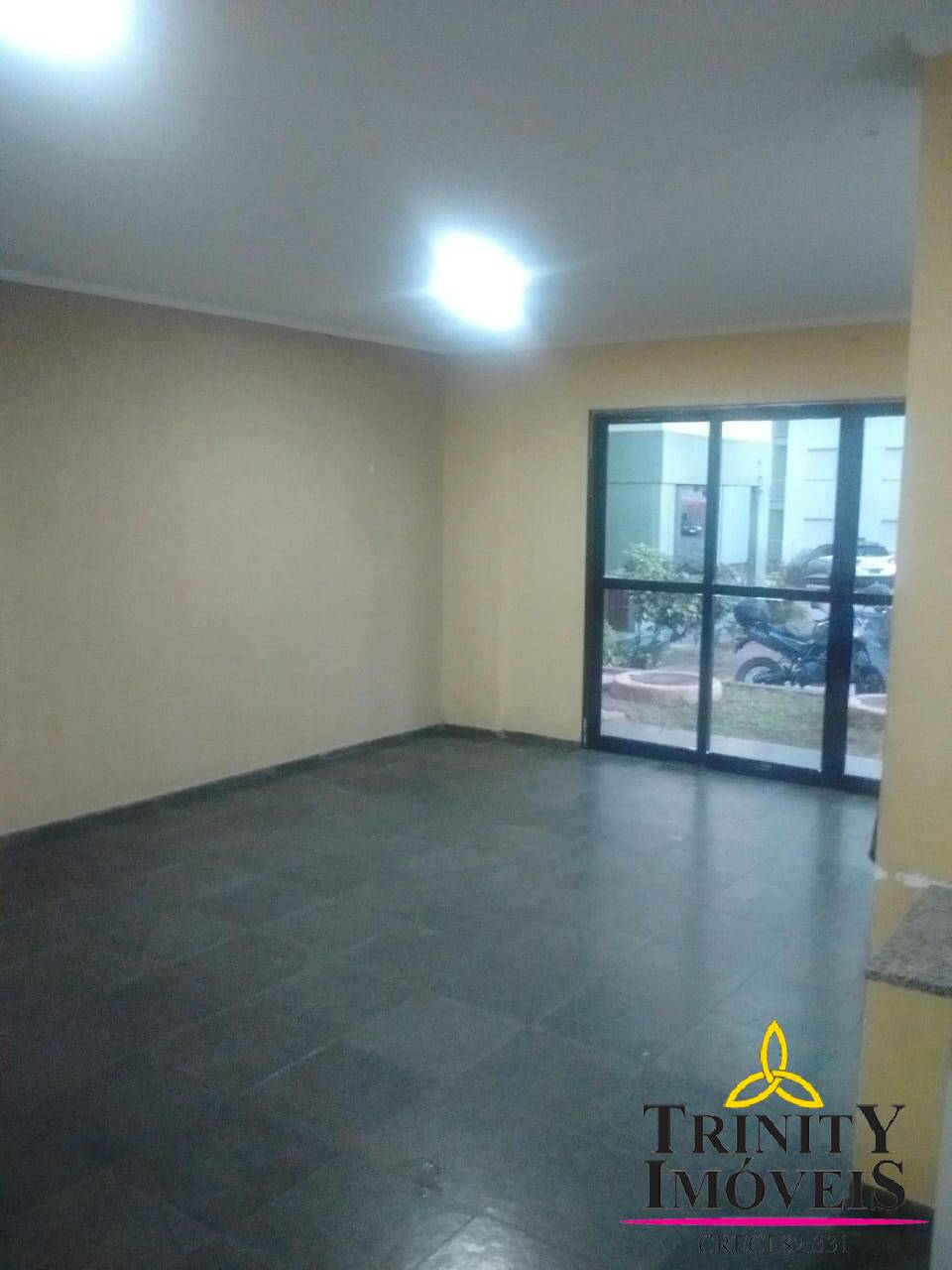 Apartamento à venda com 2 quartos - Foto 1