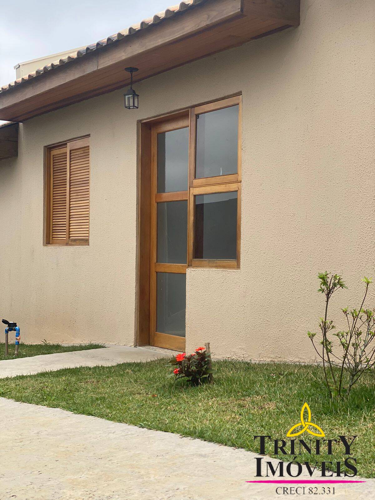 Casa à venda com 2 quartos, 50m² - Foto 3