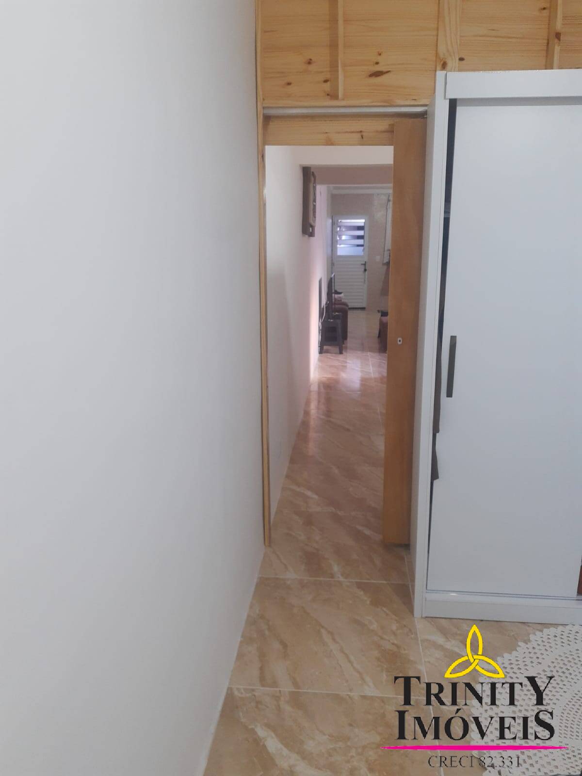 Casa à venda com 2 quartos, 70m² - Foto 15