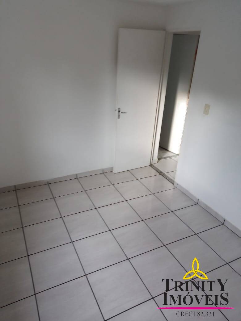 Apartamento à venda com 2 quartos, 49m² - Foto 12