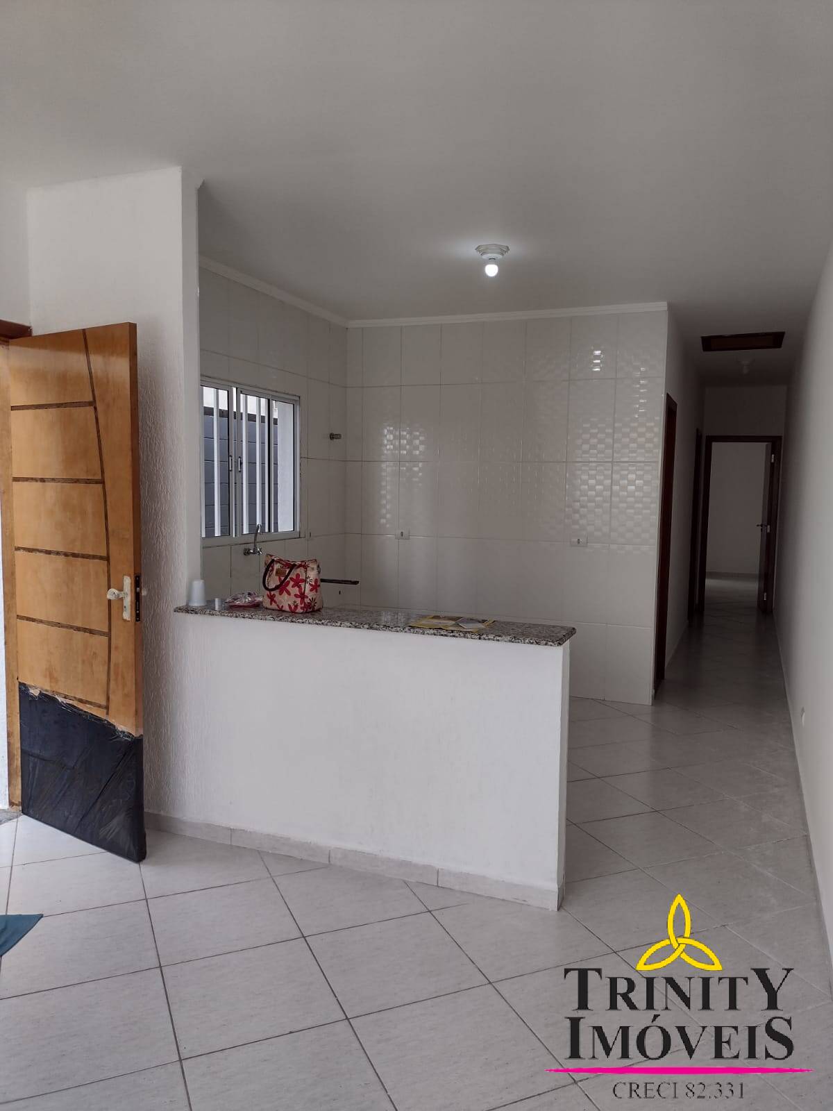 Casa à venda com 2 quartos, 65m² - Foto 4