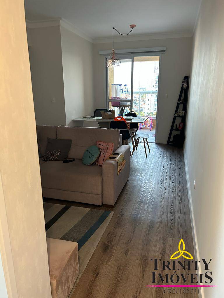 Apartamento à venda com 3 quartos, 73m² - Foto 3