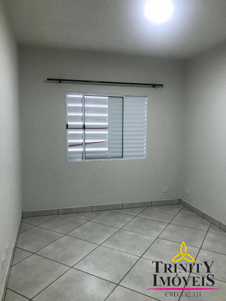 Casa à venda com 2 quartos, 140m² - Foto 14