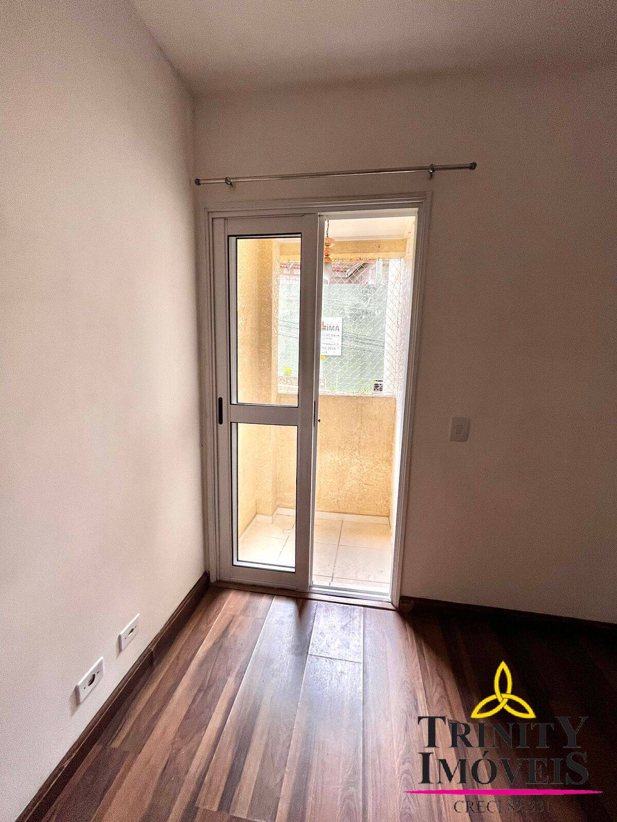 Apartamento à venda com 2 quartos, 44m² - Foto 3